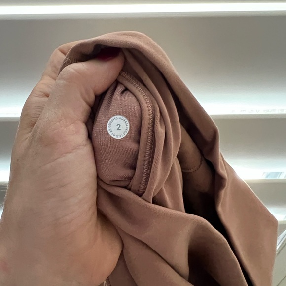 Lululemon align high rise 25” - Picture 2 of 4